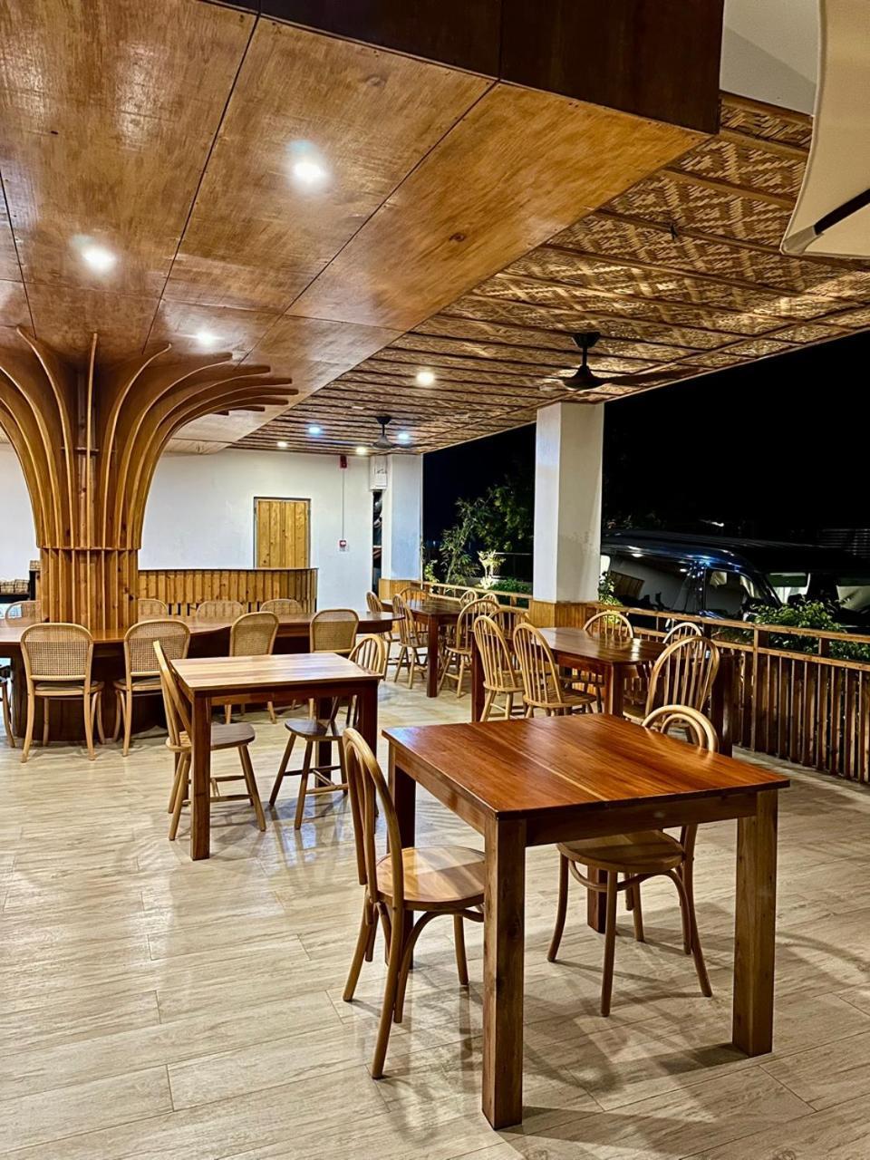Treeshade Resort & Spa Moalboal Exterior foto